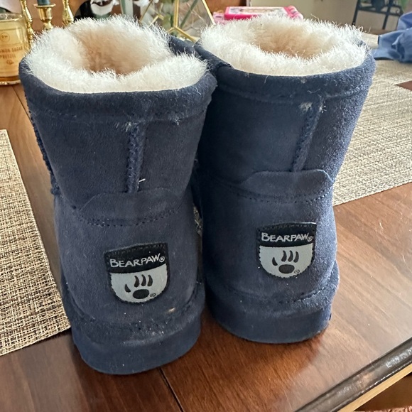 BearPaw Women's Short Winter Boots in Navy Blue with Cream Lining - Picture 2 of 3